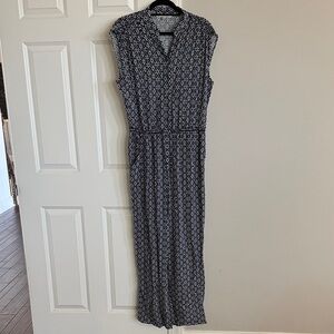 Max Studio Black and White Geometric Sleeveless jumpsuit